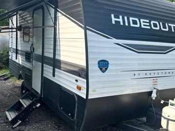 2023 Keystone Hideout easy pull for most mid size trucks and suvs!