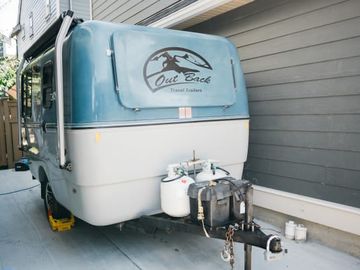 2017 The Outback Trillium Trailer 13.6'