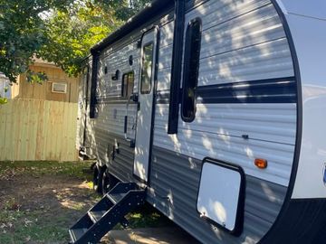 2021 Gulfstream Enlighten bunkhouse