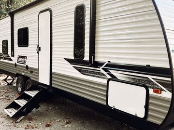 2024 Coleman Lantern 274HB