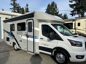 GM's Coachmen Cross Trail 20BHTA Class C