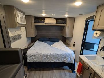 Redwood - Cozy Couples Camper (Sleeps 4-6)