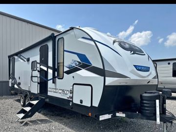 2023 Forest River Cherokee Alpha Wolf 26DBH-L
