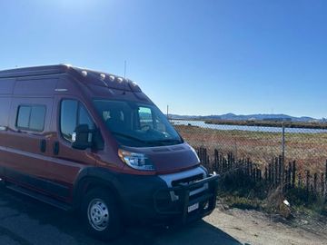 2021 Winnebago Solis, 6 Seater Sofabed and Poptop