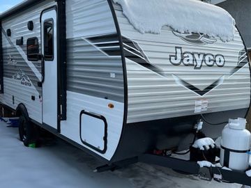 2025 Jayco Baja Sleeps 5 Trailer! Solar panels! Dry Camp Ready!