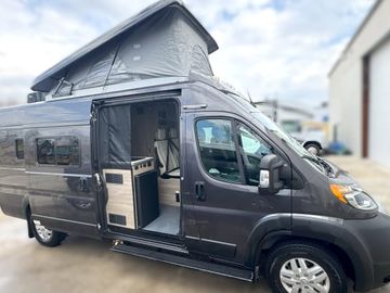 2021 Winnebago Solis