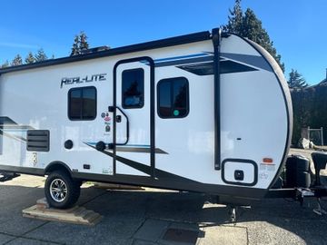 MOSH's 2022 Real Lite Mini RV for Rent - Sharing and caring!