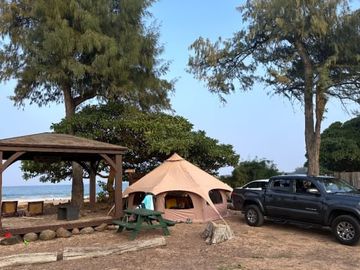 Sleep 7-10 in AMAZING BELL TENT+CAMPING GEAR