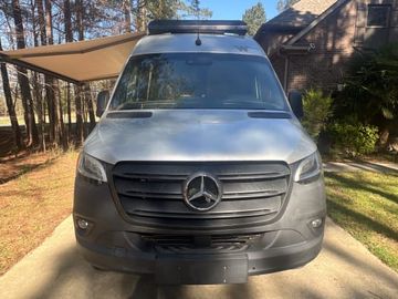 2020 Winnebago Revel CNC1481