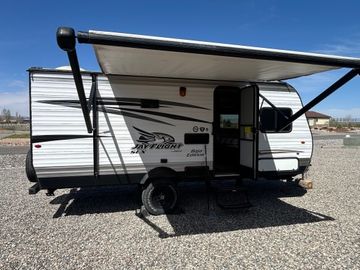 Jayco Jay flight 174BH travel trailer