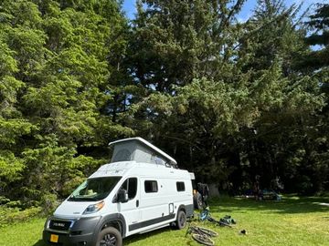 2022 Winnebago Solis Weekender/Adventurer - Sleeps 4