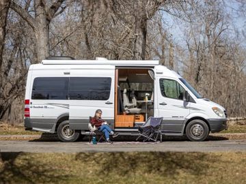 Meet Snoopy – Your Adventure-Ready Roadtrek Sprinter Van!