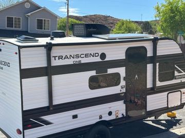 RV Moab Family&Coupe Friendly Trailer 2025