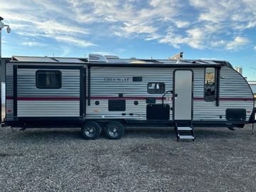 2018 Grey Wolf Travel Trailer (Sleeps 8)