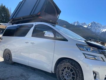 Toyota Vellfire family campervan(Right hand drive) All-In-One Camper