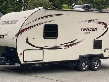 22" Tracer Air Travel Trailer