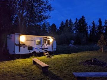 Connect with Nature in our Immaculate & Well Maintained RV
