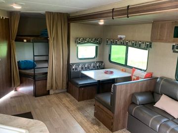 2017 Dutchmen - Coleman Lantern: 263BH (Travel Trailer)