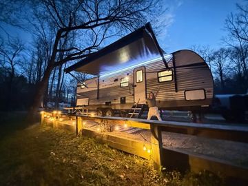 AVENGERS UNITE! Primetime Avenger 27dbs travel trailer