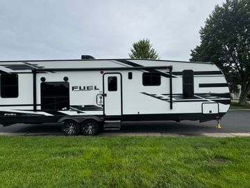 Macias Camper