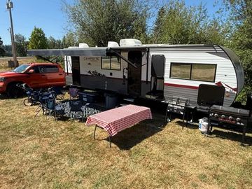 2025 Campsite Reserve 26CJ, sleeps 8-10!