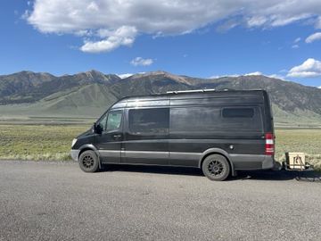 The Flying-V Off Grid Campervan
