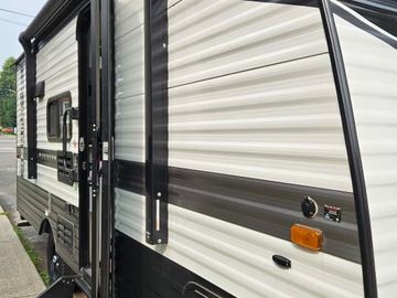 Nikki and Ryan's Rv