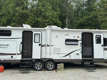 2015 Forest River Rockwood Signature Ultra Lite