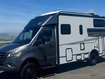 Winnebago Sprinter Ekko