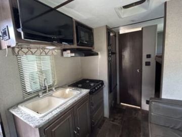 21' Keystone Passport