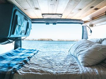 2022 Dave & Matt Vans LV 5! Cozy home on the road!