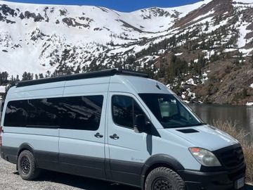 Luxury ActiVan Mercedes-Benz Sprinter 2500