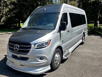Class B Mercedes OGV 2025