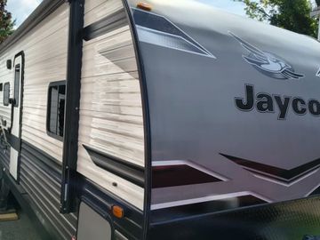 Glamping at its finest! Jayco Jay Flight Bunkhouse Travel Trailer