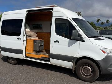 BALI! THE 2021 OFF-GRID PROMASTER CONVERSION ●SLEEPS 3●