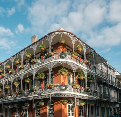 Tall building with flowers in New Orleans