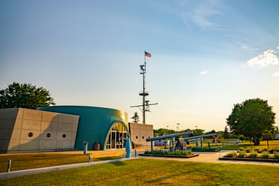 Building with green roof in Sioux Falls