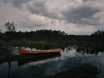 Boat on the water in Tallahassee