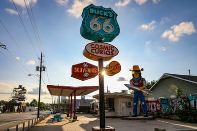 Cowboy statue at Tulsa gas station
