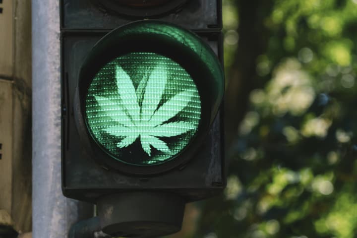 Cannabis Street Light